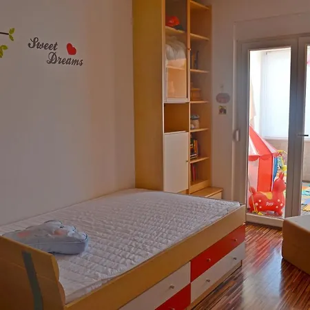 Apartamento For Families With Children Opric, Opatija - 15890 Lovran